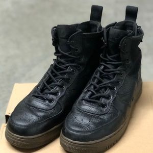 Nike SF AF-1 Mid Utility Sneaker Boots